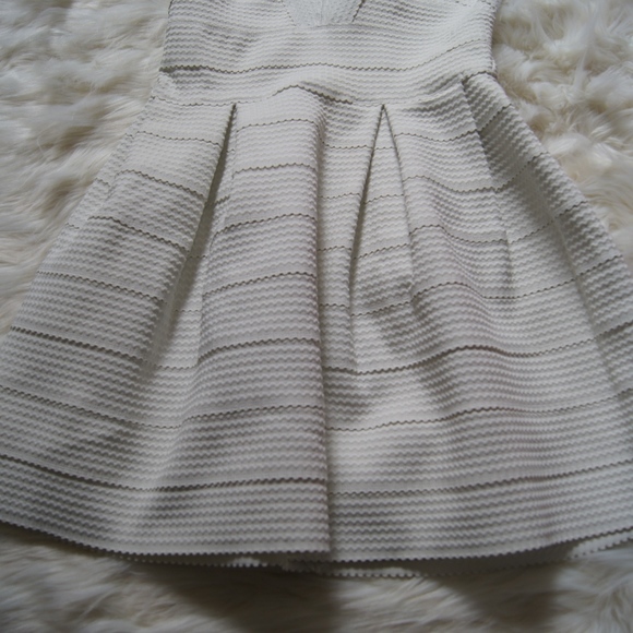 H&M Dress Bodycon Flared Skirt Shapewear Women's M - Picture 3 of 6